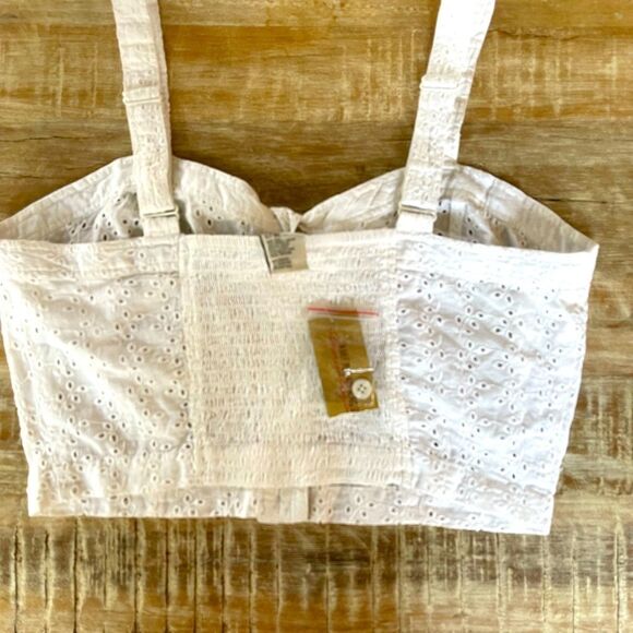 American Rag eyelet white top - Picture 2 of 5